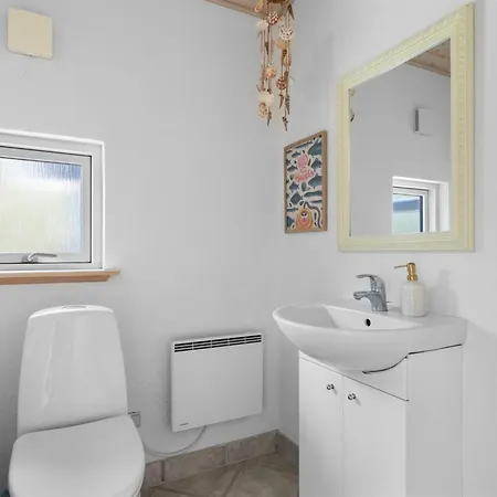 Prázdninový dům Ellinor - 190m From The Sea By Interhome *